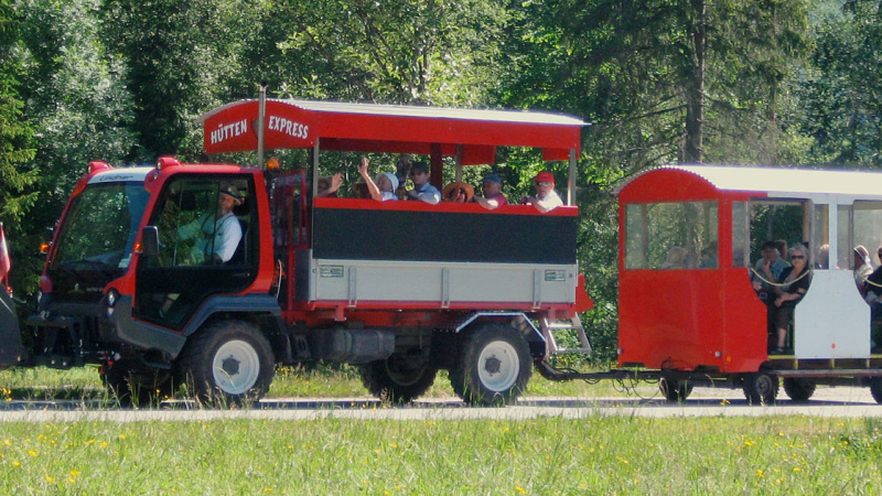 Transport zur Pletzach- und Gernalm mit dem Hüttenexpress von Sport Wöll