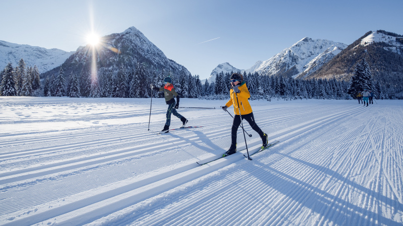 Langlauf Skischule Wöll in Pertisau mit den Karwendeltälern